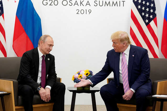 Резкое снижение антагонизма: в 2025 году только 40% россиян считают США врагом