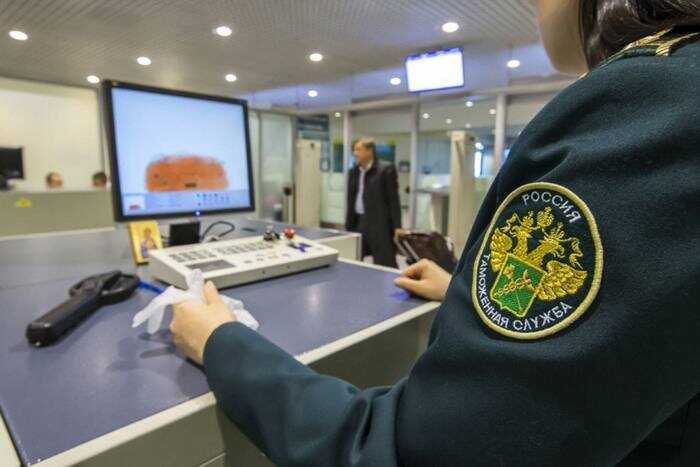 Скандальное видео с плясками и матом показало уровень упадка в ФТС России