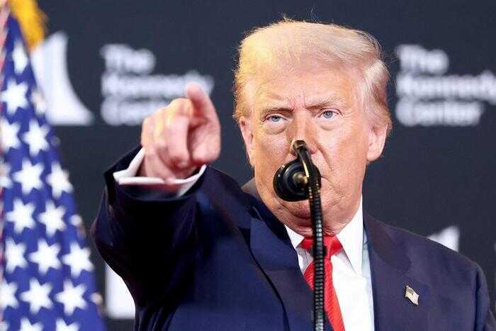 Трамп предупредил о санкциях против России в случае неудачи встречи с Путиным на Аляске