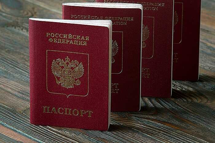 Массовая паспортизация в РЮО: от обналички через «Аланский банк» до угрозы криминального анклава